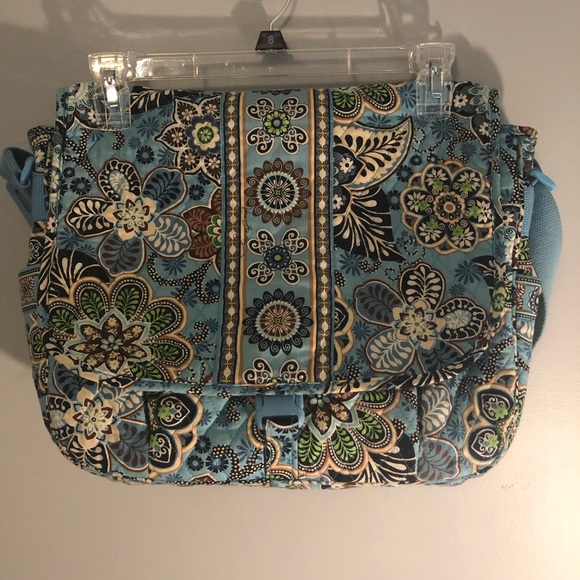 Vera Bradley Handbags - Vera Bradley crossbody overnight bag
